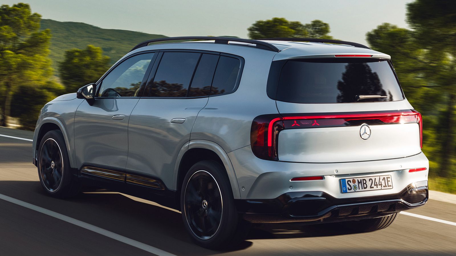 Επίσημη πρεμιέρα για τη νέα Mercedes GLB 